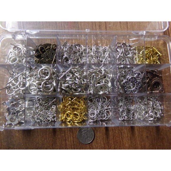 325+ Toggle Clasp Sets in Container Jewelry Making - Picture 1 of 4